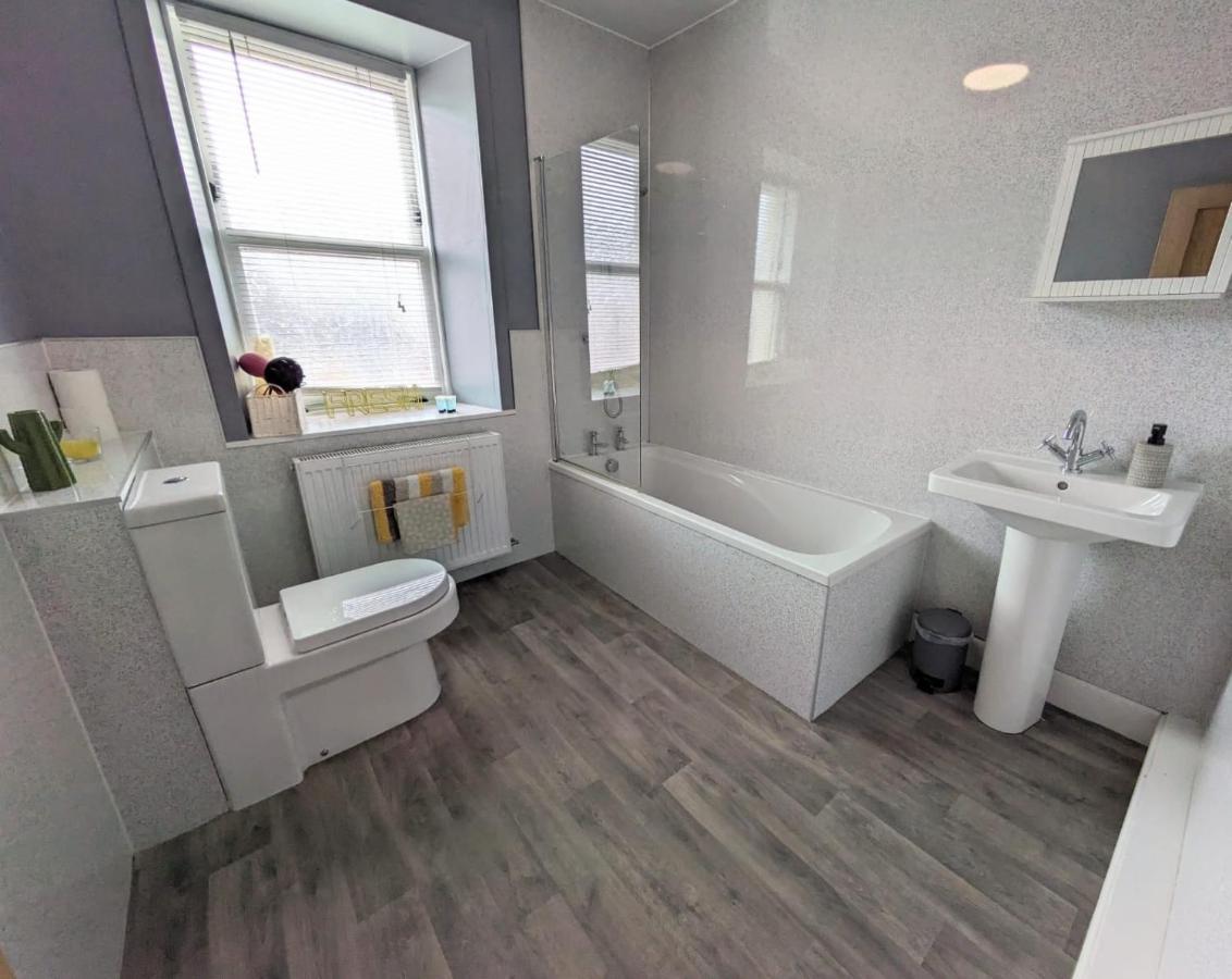2 Bedroom Townhouse On Nc500, Wick, Highland Wick  Bagian luar foto