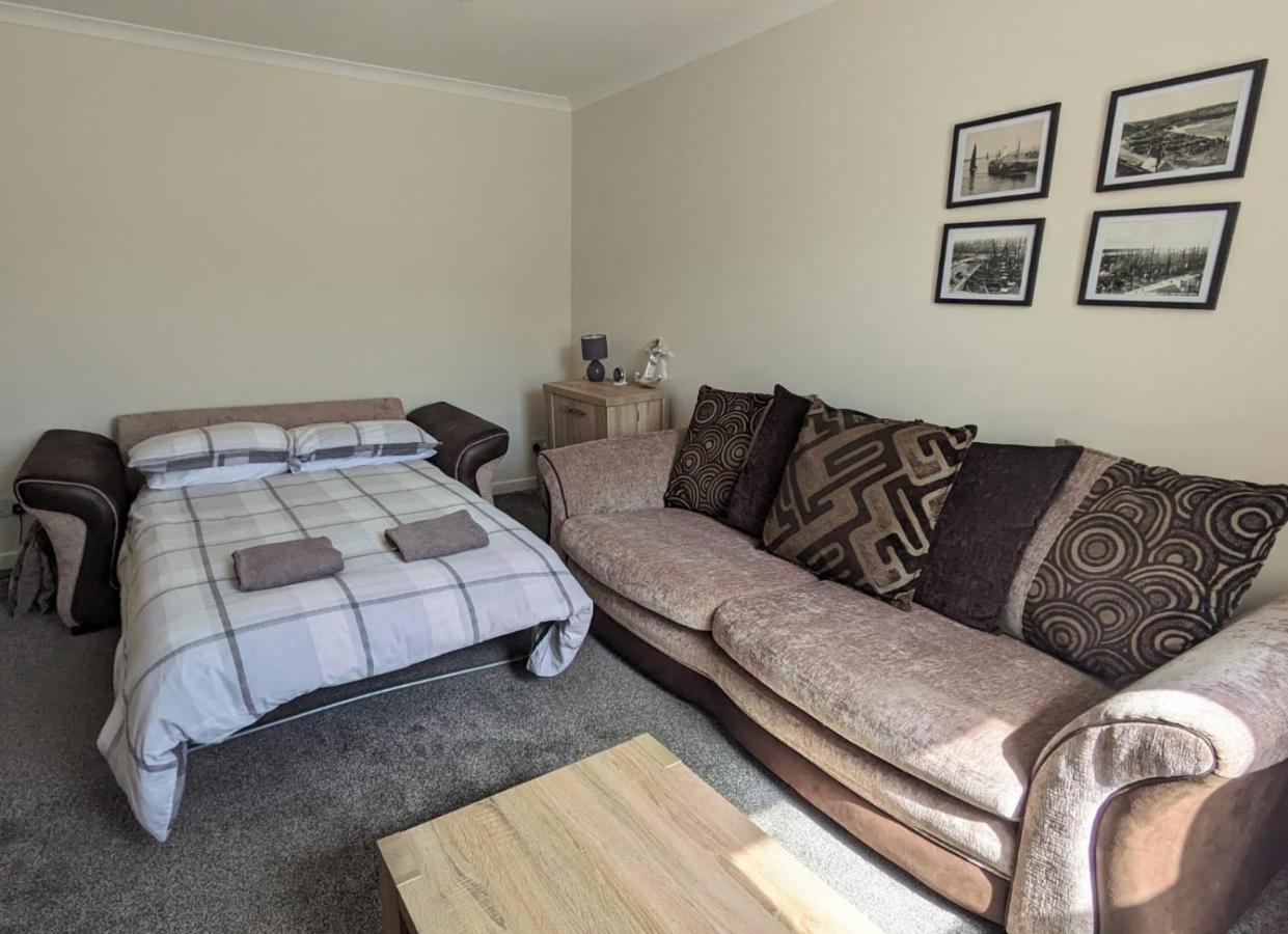 2 Bedroom Townhouse On Nc500, Wick, Highland Wick  Bagian luar foto